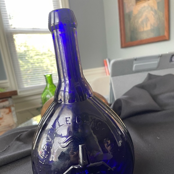 Jenny Lind Cobalt Blue Hand Blown Flask - Picture 2 of 5